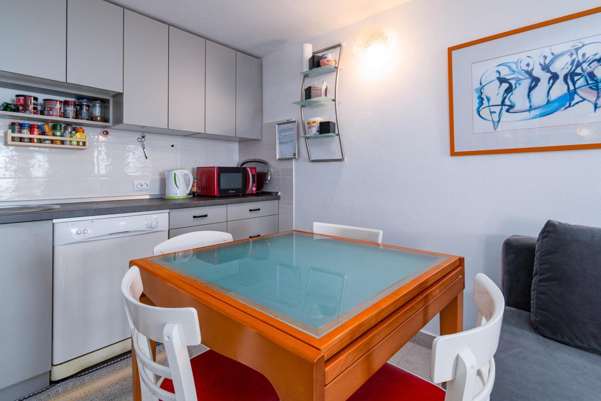 Apartments With Wifi Klenovica, Novi Vinodolski - 5530 Rom bilde